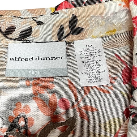 Alfred Dunner Floral Semi Sheer Blouse Button Up Top 3/4 Sleeve Size 14P - Picture 5 of 6
